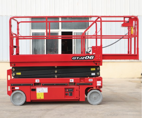 金乡自行走升降机